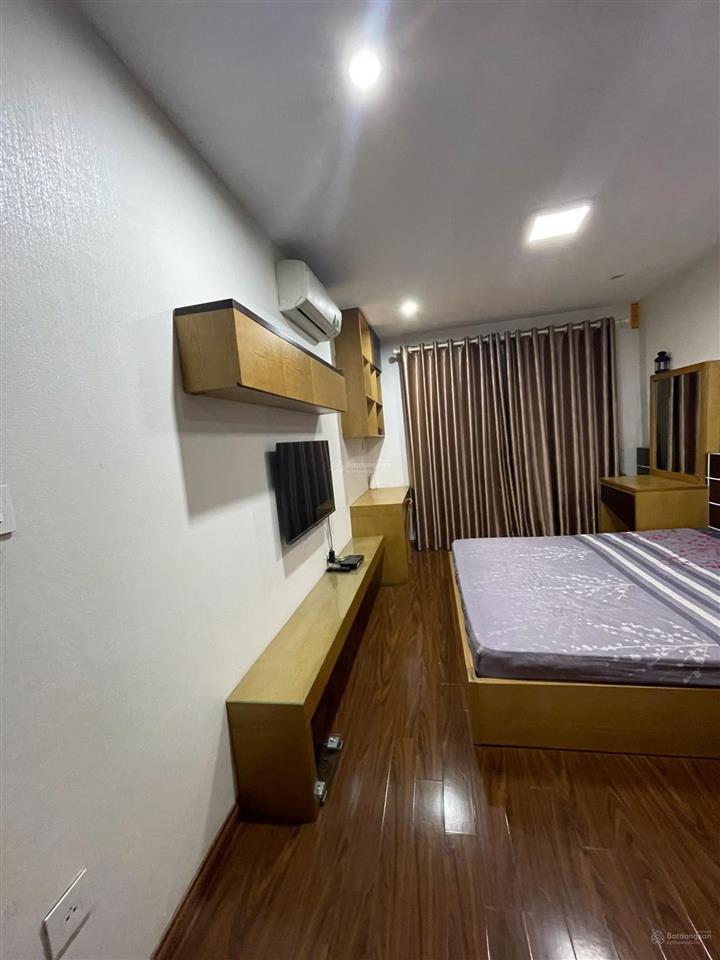 Cho thuê căn hộ chung cư starcity 23 lê văn lương