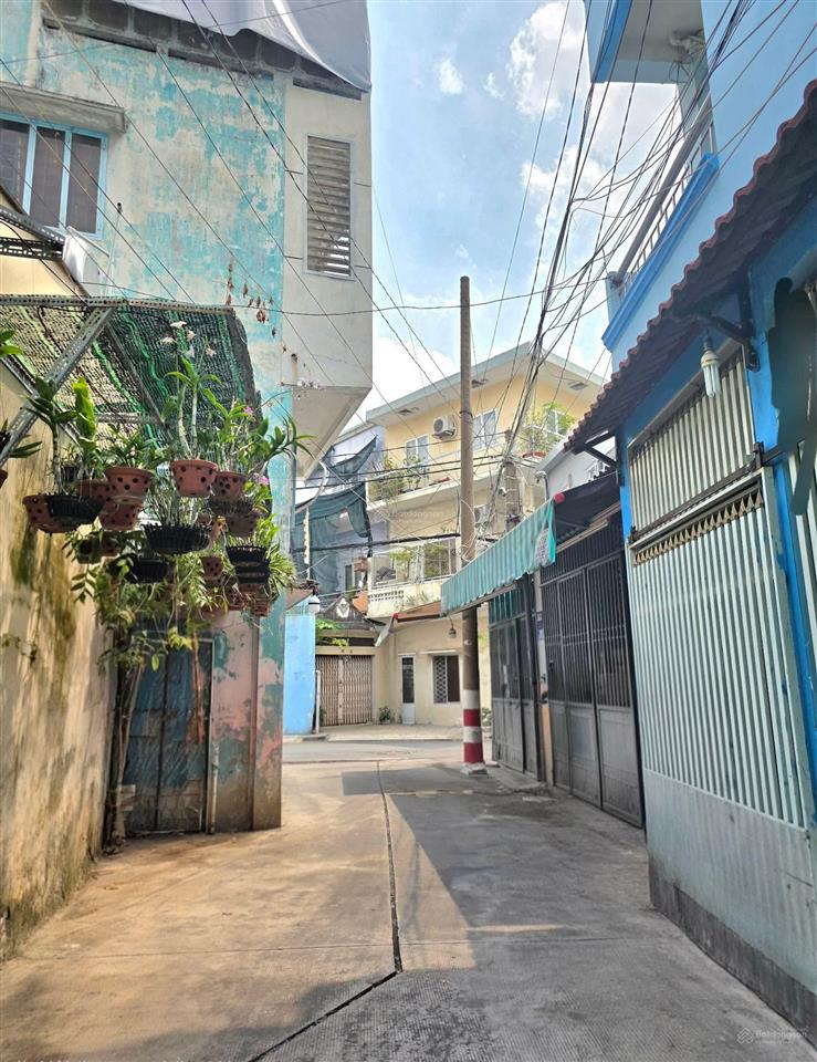 Quận 11 nhà 5 tầng ngang 3,7m nở hậu 4,7m dài 11m giá 5,95 tỷ .hoàn công .