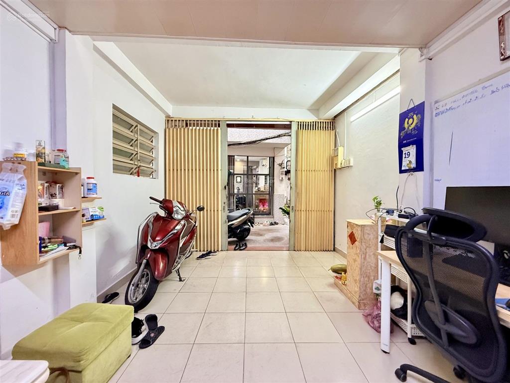 Bán nhà riêng tại bà hạt, 6,8 tỷ, 44m2 giá cực chất