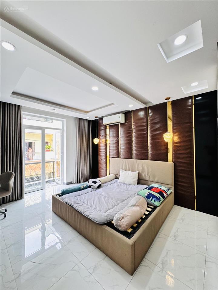 Quận 8 đường bùi minh trực nhà 3 tầng 4pn khép kính dt 83m2 giá 8,99 tỷ.