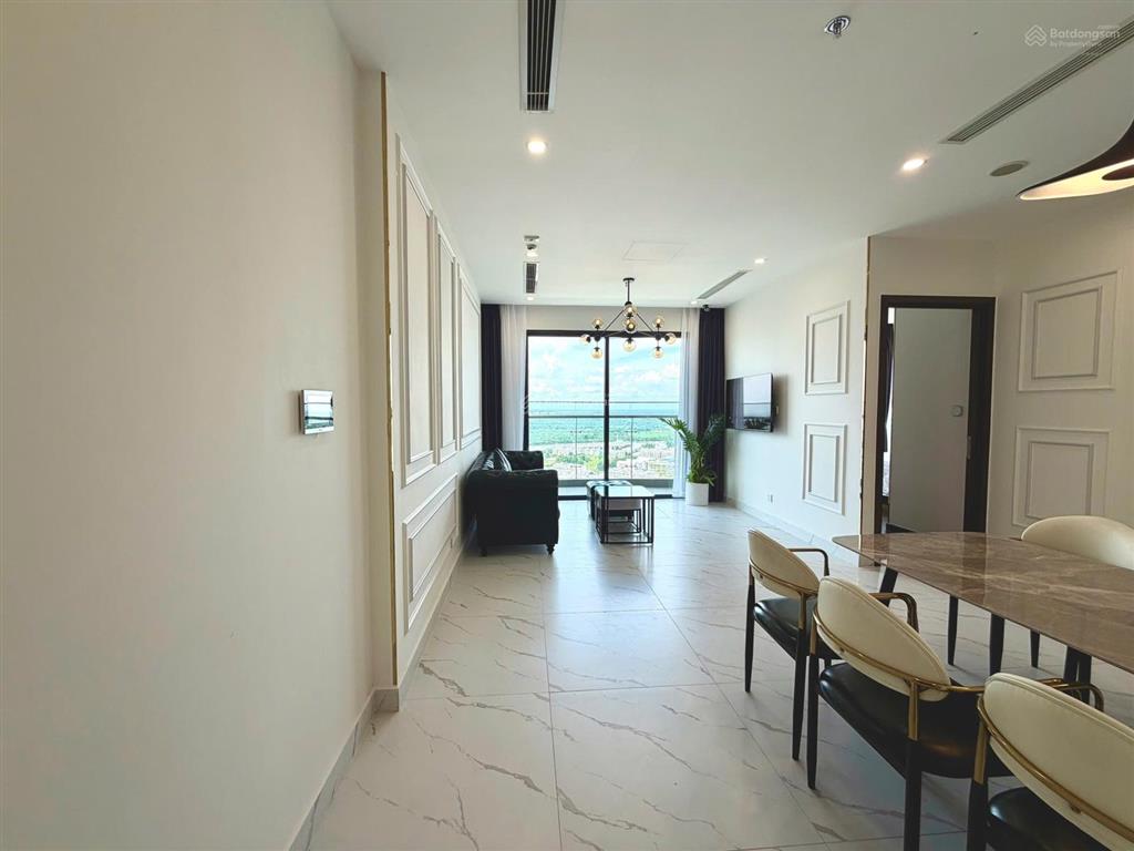 Cho thuê cc 3pn, 2wc, 90m2 tại vinhomes grand park, 35 triệu vnd, đẹp, nhiều tiện ích