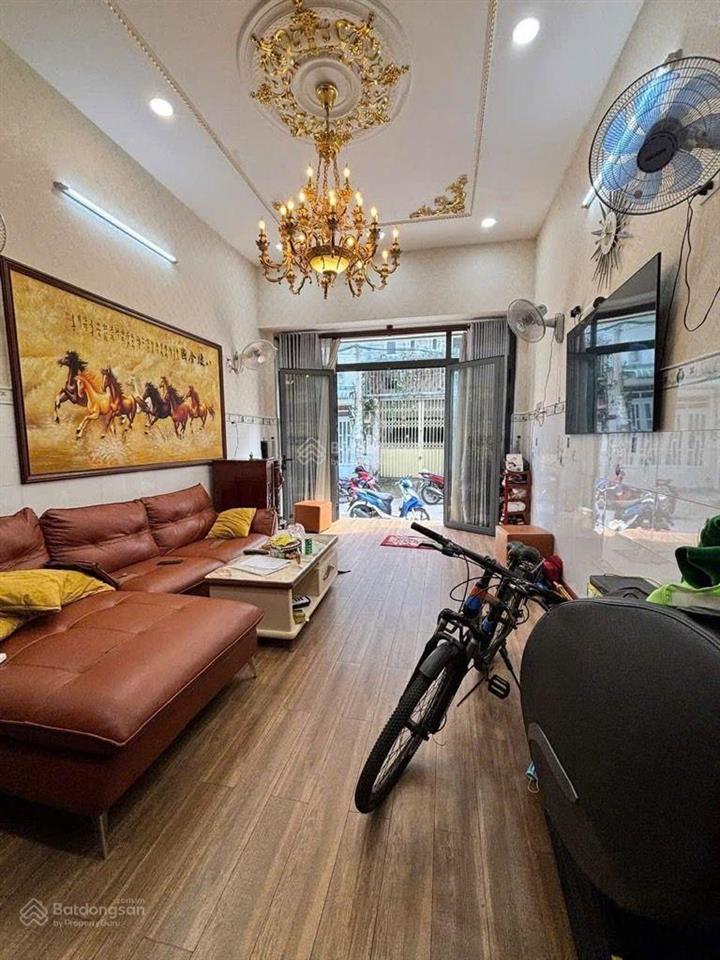Bán nhà cạnh khu tên lửa 5 tầng 53m² (6 phòng ngủ)