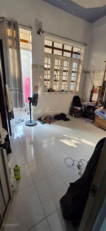 Nhà mặt tiền 4 tầng 50m² khu vip bình phú view công viên