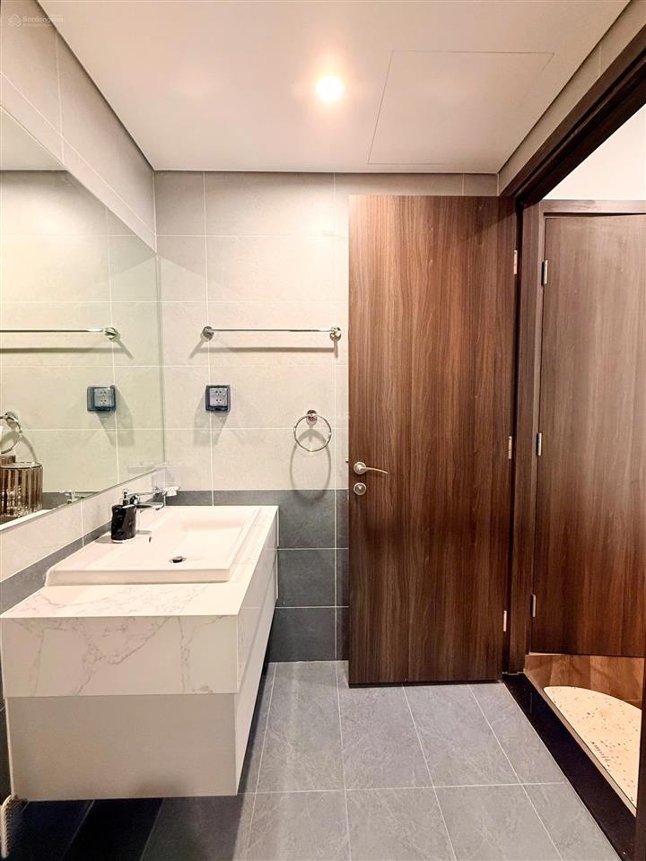 Cho thuê 2pn full nội thất luxury giá chỉ 22tr tại the opus one  vinhomes grand park