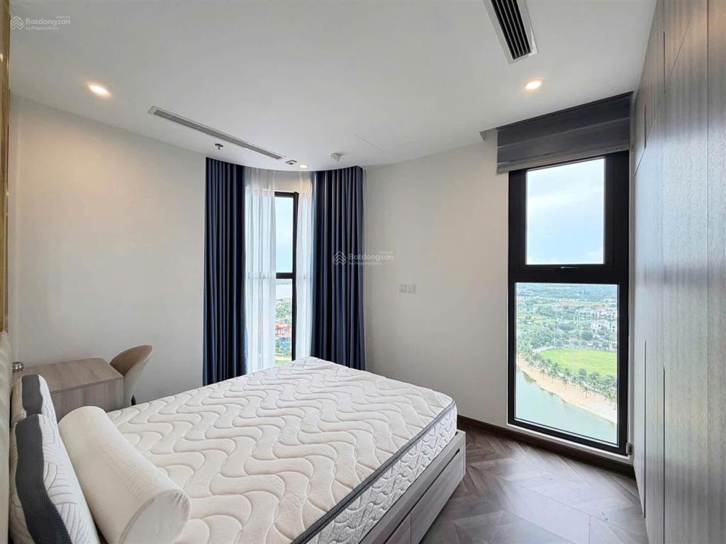 Cho thuê 3pn full nội thất luxury view trực diện công viên chỉ 30tr tại vinhomes grand park