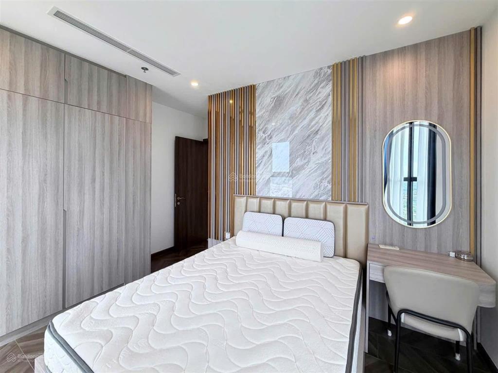 Cho thuê 3pn full nội thất luxury view trực diện công viên chỉ 30tr tại vinhomes grand park