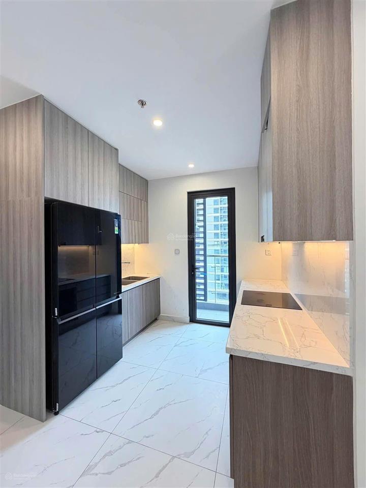 Cho thuê 3pn full nội thất luxury view trực diện công viên chỉ 30tr tại vinhomes grand park