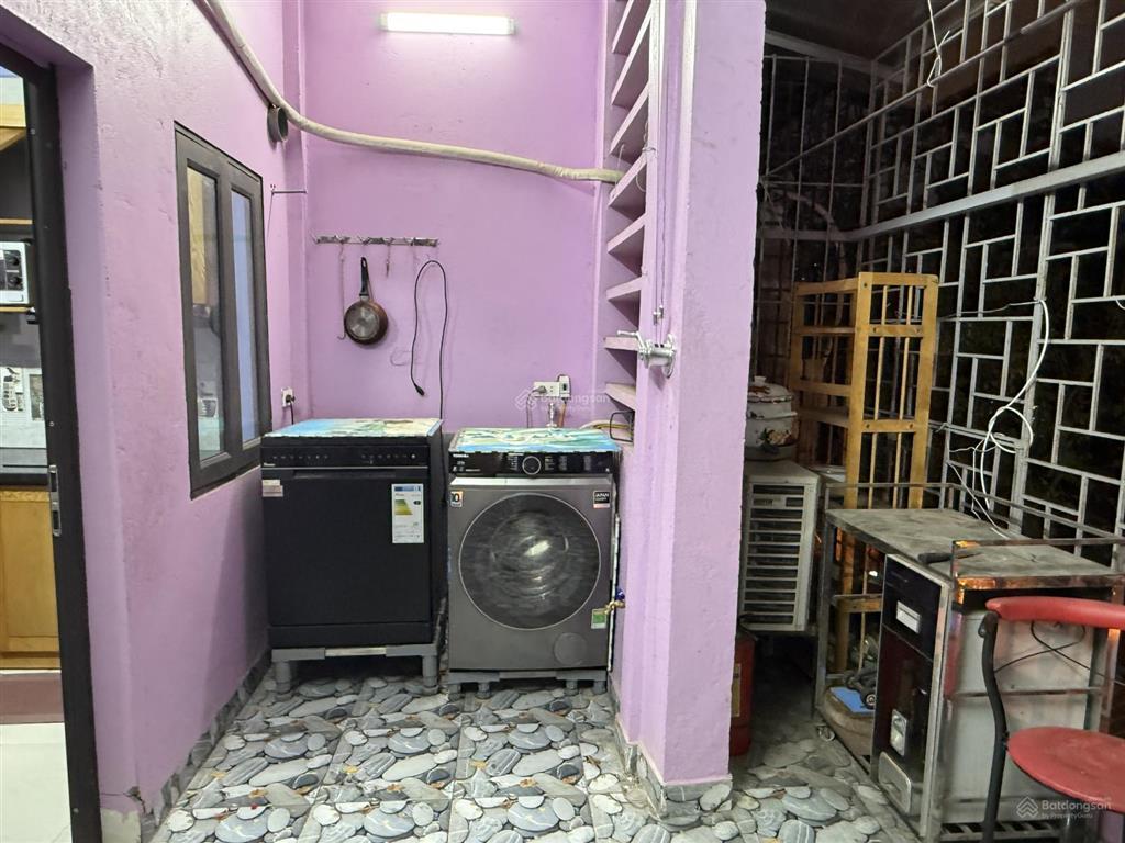 Tt tầng 4, full nội thất tv, 4 điều hòa, máy giặt, máy rửa bát, tủ lạnh, bàn ghế giường tủ..