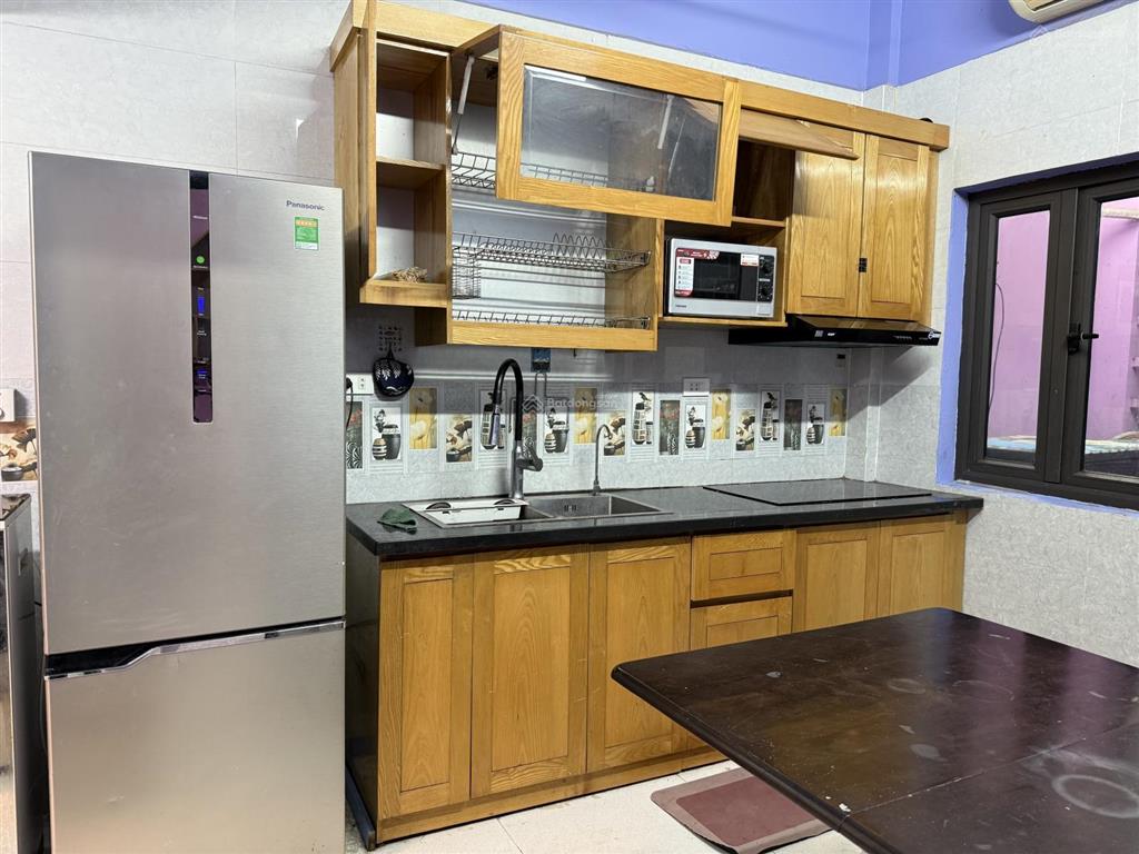 Tt tầng 4, full nội thất tv, 4 điều hòa, máy giặt, máy rửa bát, tủ lạnh, bàn ghế giường tủ..