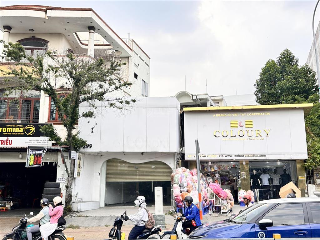 Gấp bán nhà 3 tầng 215m² mặt tiền đường võ văn ngân, tp. thủ đức, hcm  hợp đồng thuê 90tr/tháng