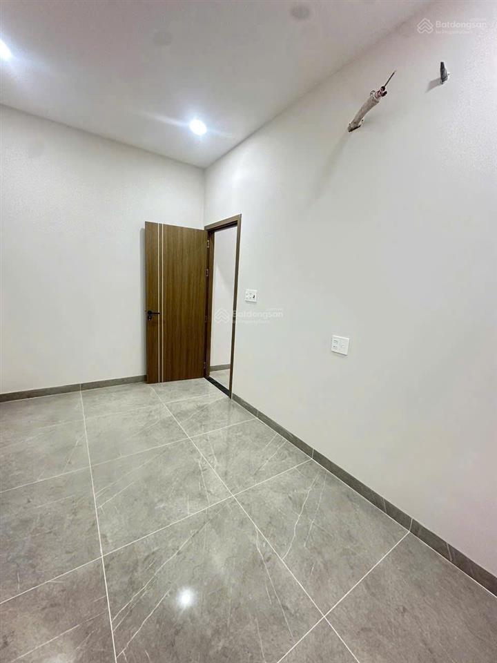 Bán nhà 3 lầu mặt tiền đường số 4, p. tam phú, tp. thủ đức, 5.8mx18.5m(107m2) nay là tp. hcm