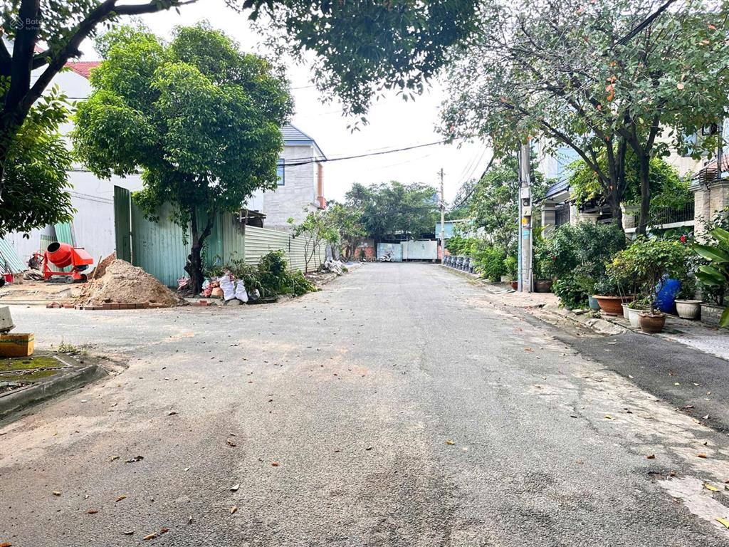 Hạ 800tr  gấp bán nền đất sổ riêng (8x21.5m) khu dân cư cocacola, đường linh trung, thủ đức hcm