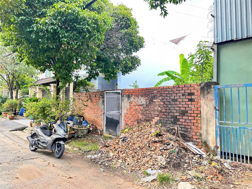 Hạ 800tr  gấp bán nền đất sổ riêng (8x21.5m) khu dân cư cocacola, đường linh trung, thủ đức hcm