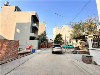 Gấp bán lô đất sổ riêng nhánh đường phạm văn đồng ,tp.thủ đức77m24x19m  giấy phép5 tầng .