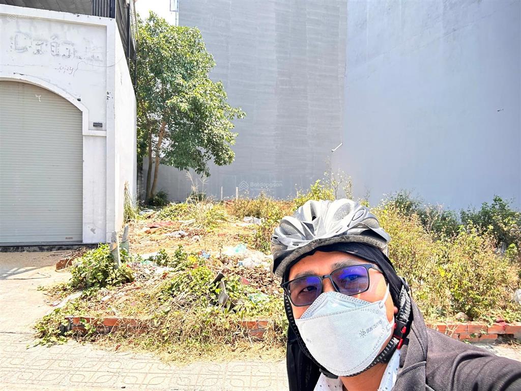 Gấp bán lô đất sát đường phạm văn đồng, p. linh tây ,tp.thủ đức 64m2 sổ riênggiấy phép 4 tầng