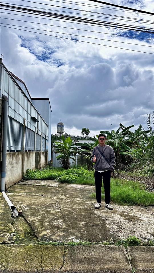 Đất đẹp trung tâm lộc tiến
full thổ cư  xây dựng tự do