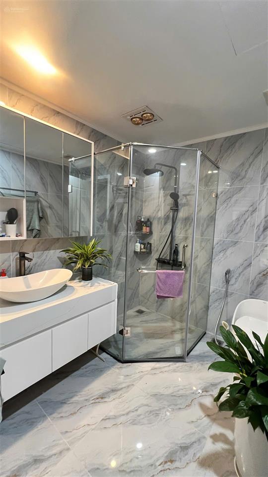Bán căn 75m2 ngủ nhà đẹp giá 8,5 tỷ.  0968 108 ***