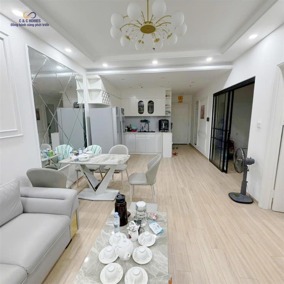 Bán căn 2 ngủ sángcó slot ô tô view ngoại khu timecity giá 10,8 tỷ.  0968 108 ***  e lam