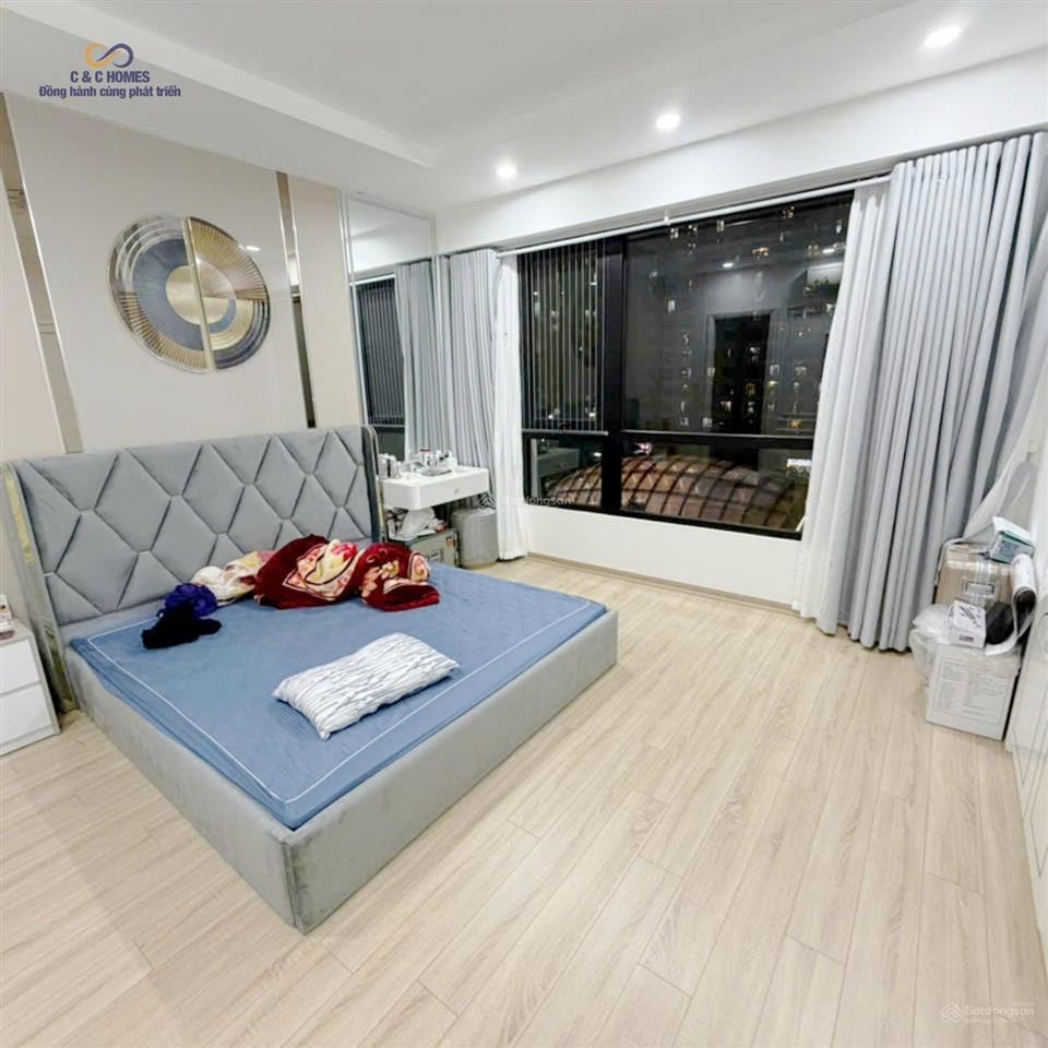 Bán căn 2 ngủ sángcó slot ô tô view ngoại khu timecity giá 10,8 tỷ.  0968 108 ***  e lam