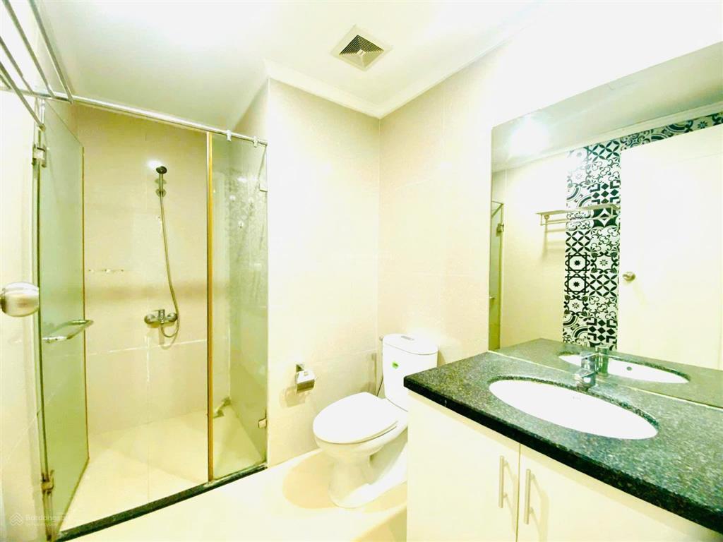 Chủ nhà gửi bán gấp căn 95m2 timescity giá 9,5 tỷ.  0968 108 ***  e. lam