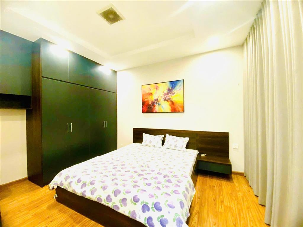 Chủ nhà gửi bán gấp căn 95m2 timescity giá 9,5 tỷ.  0968 108 ***  e. lam