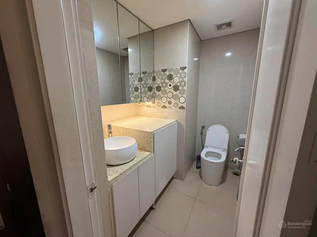 Cho thuê 2n full đồ đẹp có slot ô tô times city.  0968 108 ***