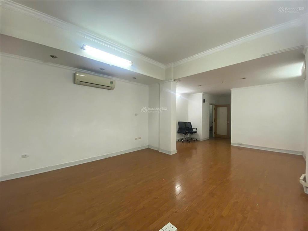 Chỉ 13,75 triệu/tháng văn phòng 50m2 đối diện ga hà nội