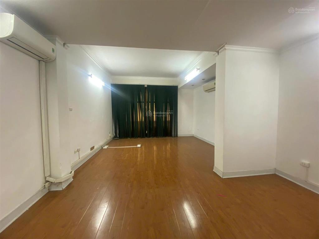 Chỉ 13,75 triệu/tháng văn phòng 50m2 đối diện ga hà nội