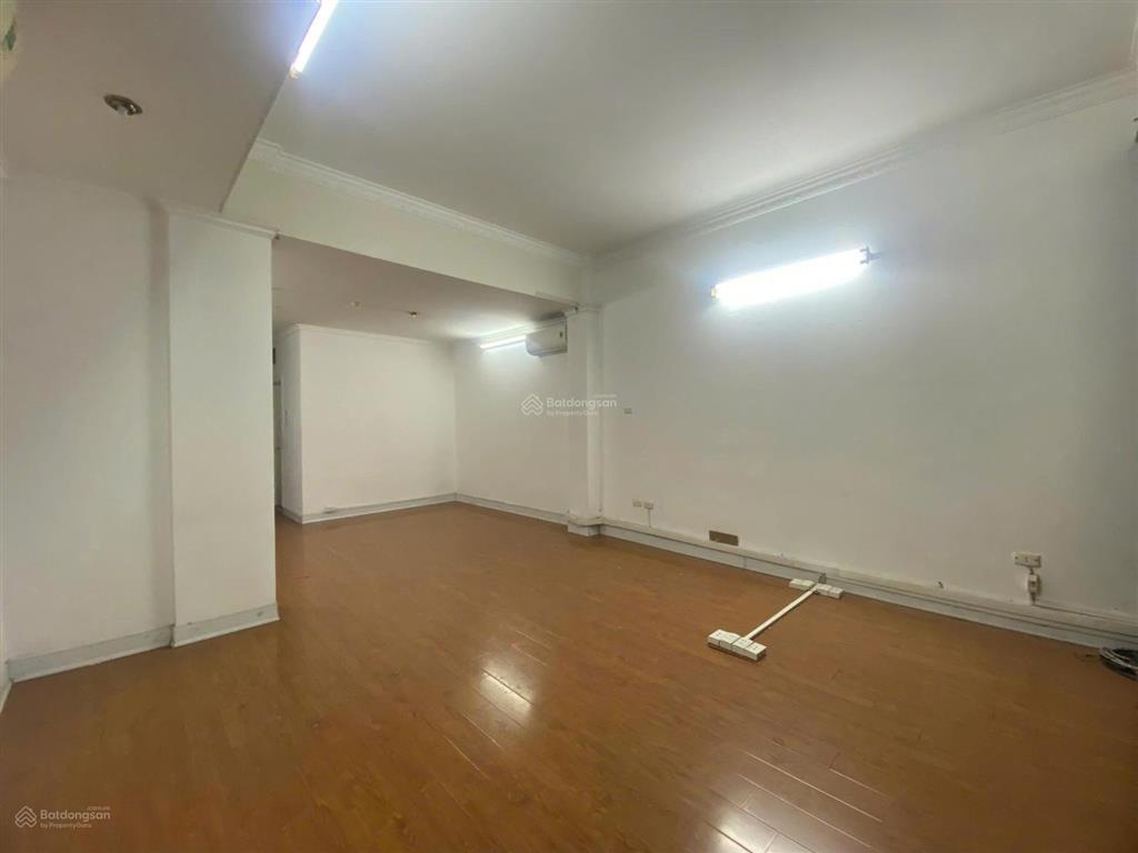 Chỉ 13,75 triệu/tháng văn phòng 50m2 đối diện ga hà nội