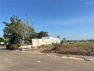 Chủ kẹt tiền gửi bán gấp lô đất đường 28 hòa long  diện tích rộng  phủ hồng sẵn 200m2 thổ cư.