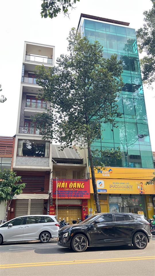 Kẹt bank bán gấp mt an dương vương, q5 ngay cc everich dt 4x23m  xd 4 tầng  giá 24 tỷ