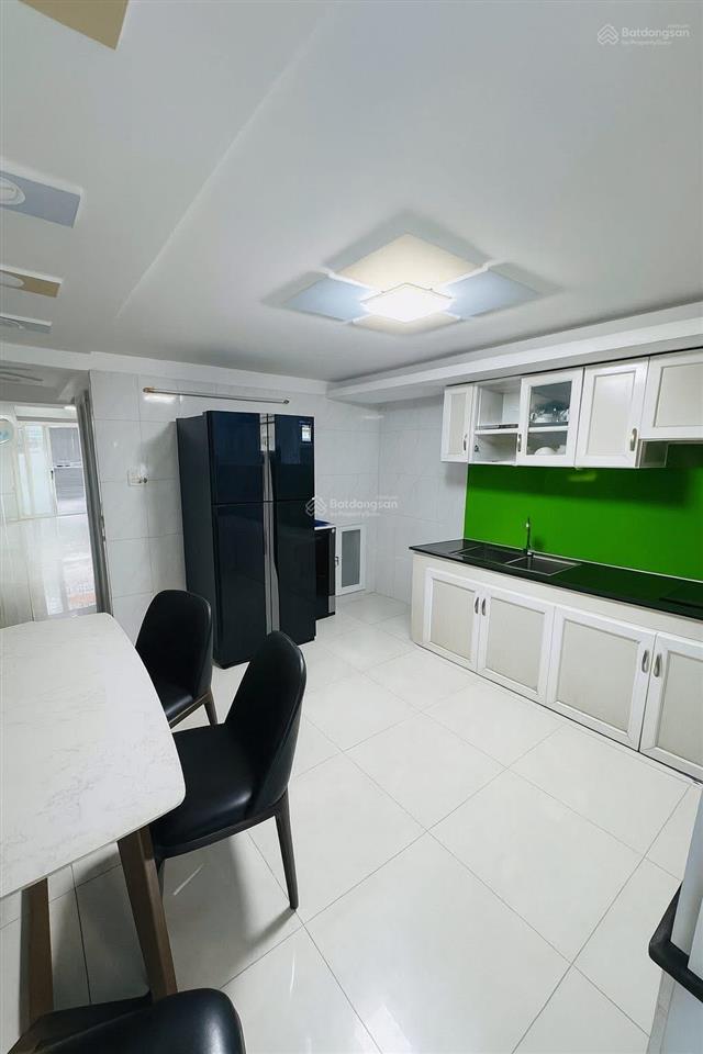 Kẹt bankbán nhà buiding mt siêu đẹp ngay nguyễn chí thanh  q5  dt 4,2x24  6tầng st  giá 22tỷ
