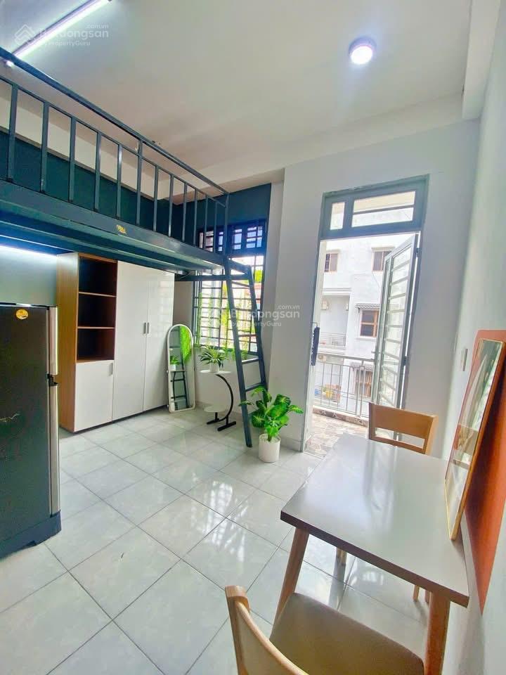 Bán nhà hẻm đẹp ngay chợ bến thành q1  xd 4 tầng st  3,6x20m  cn 60m2