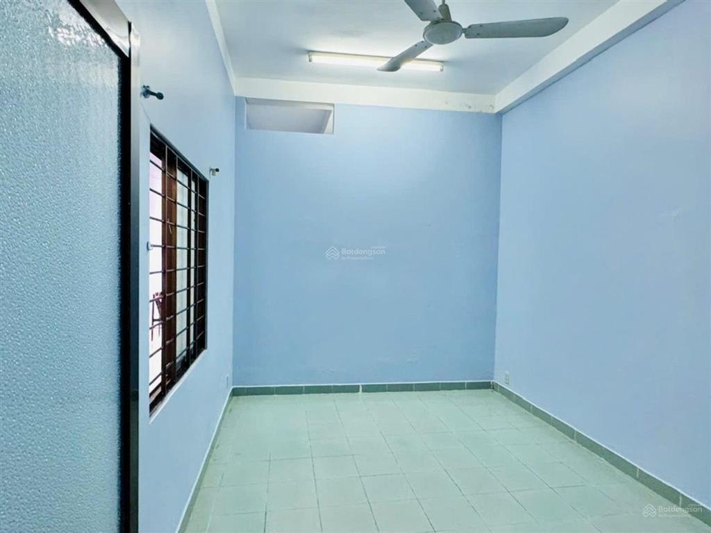 Nhà đẹp 2 tầng, hẻm xe hơi thông ngay cao đẳng công thương, ngang lớn hiếm có