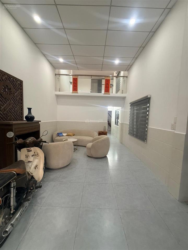 Nhà đẹp gần vincom lê văn việt, hẻm xe hơi, 72m2 ngang 5m hiếm, chỉ 6,x tỷ