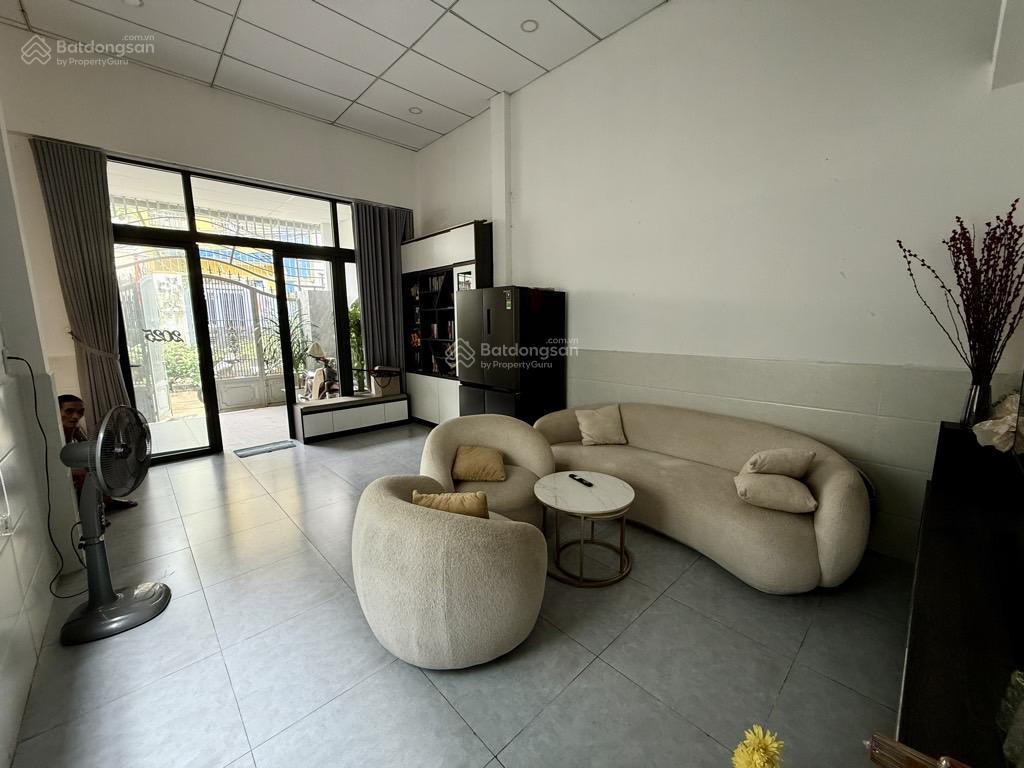 Nhà đẹp gần vincom lê văn việt, hẻm xe hơi, 72m2 ngang 5m hiếm, chỉ 6,x tỷ