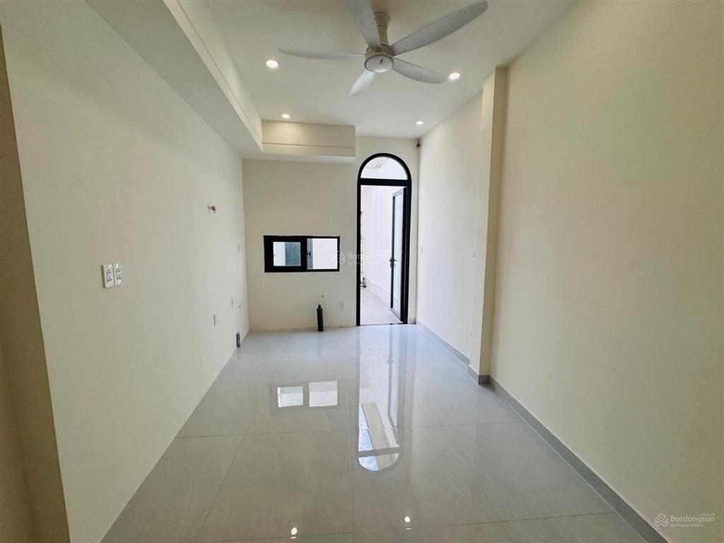 Sát mặt tiền đường nhánh dương đình hội, nhà 3 tầng, 83m2 ngang 5m hiếm