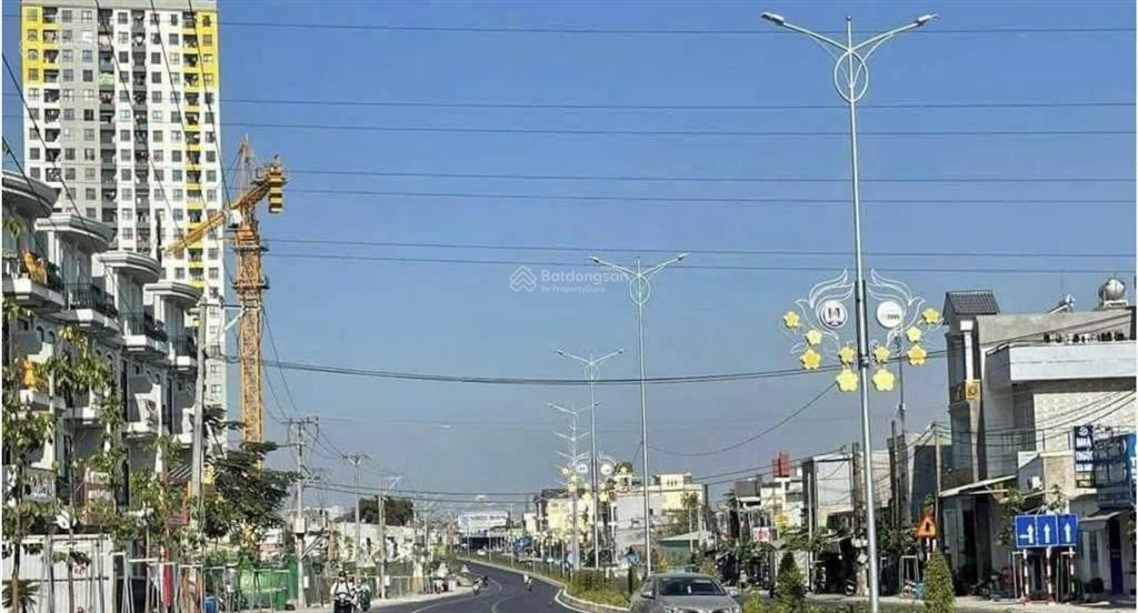 Vị trí kinh doanh sầm uất, kế bcons thống nhất và làng đại học. giá 288 tỷ