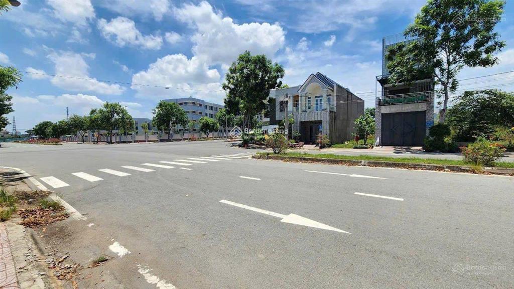 Bán 3 lô đất đường d6 tại châu thới, dĩ an, 31 tỷ vnd, 450m², mặt tiền 22m, pháp lý đầy đủ
