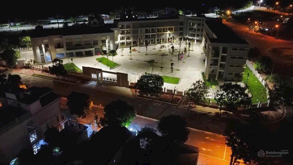Cần bán lô đất đối diện trường tiểu học bình an 2  kdc châu thới