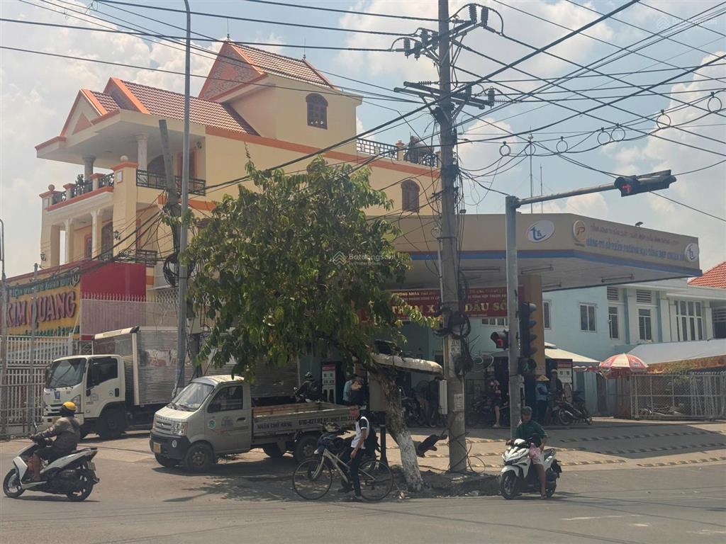 Bán đất mặt tiền ql1k, gần đường thống nhất vào làng đại học  chợ đông hòa, ủy ban phường đông hòa