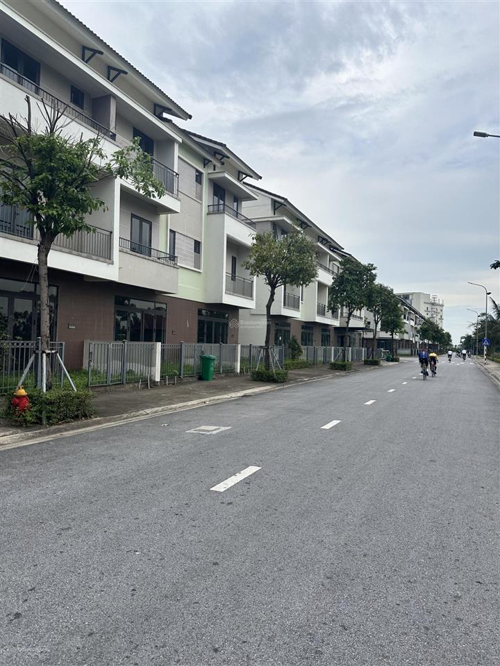 Chính chủ bán nhanh shophouse 90m2 mt 6m  mặt sông tào khê kết nối sang chợ vải ninh hiệp.
