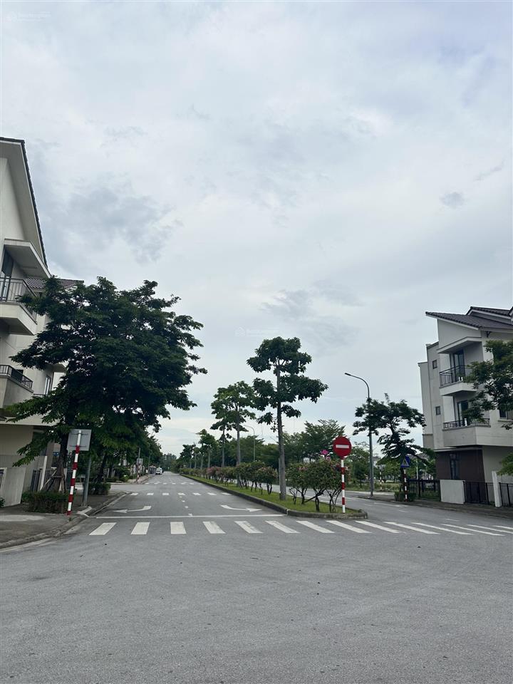 Chính chủ bán nhanh shophouse 90m2 mt 6m  mặt sông tào khê kết nối sang chợ vải ninh hiệp.