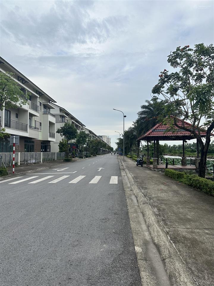 Chính chủ bán nhanh shophouse 90m2 mt 6m  mặt sông tào khê kết nối sang chợ vải ninh hiệp.