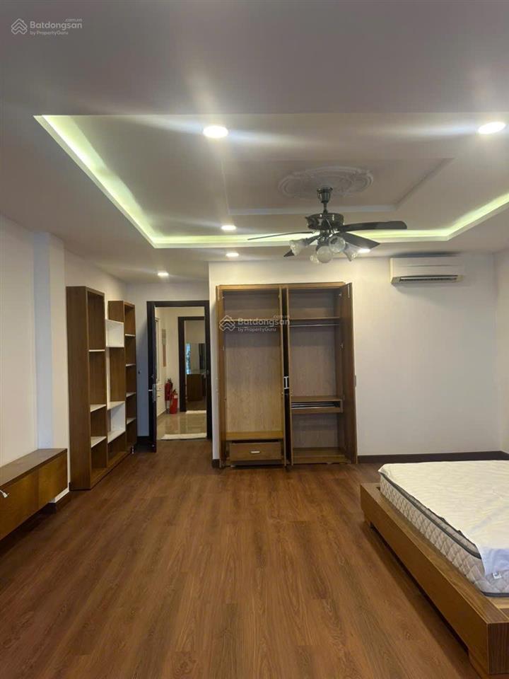 Bán nhà khu phố tây có dòng tiền thu nhập tốt. nhà gần biển quảng trường tháp trầm hương nha trang