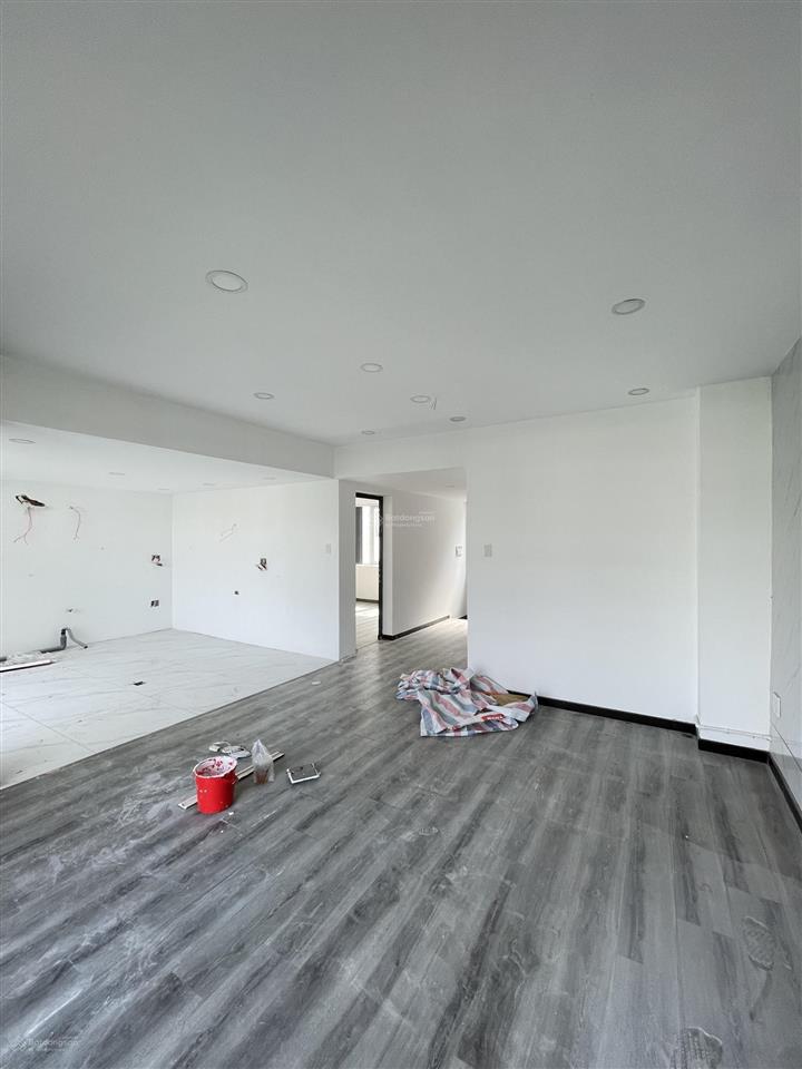 Cho thuê nhà phố liền kề hà đô q10 5.5m x 16m, 4 lầu, 50tr làm vp ct, thẩm mỹ, spa, nha khoa, ở