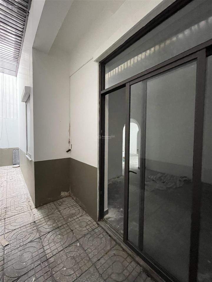 Cho thuê nhà phố liền kề hà đô q10 5.5m x 16m, 4 lầu, 50tr làm vp ct, thẩm mỹ, spa, nha khoa, ở