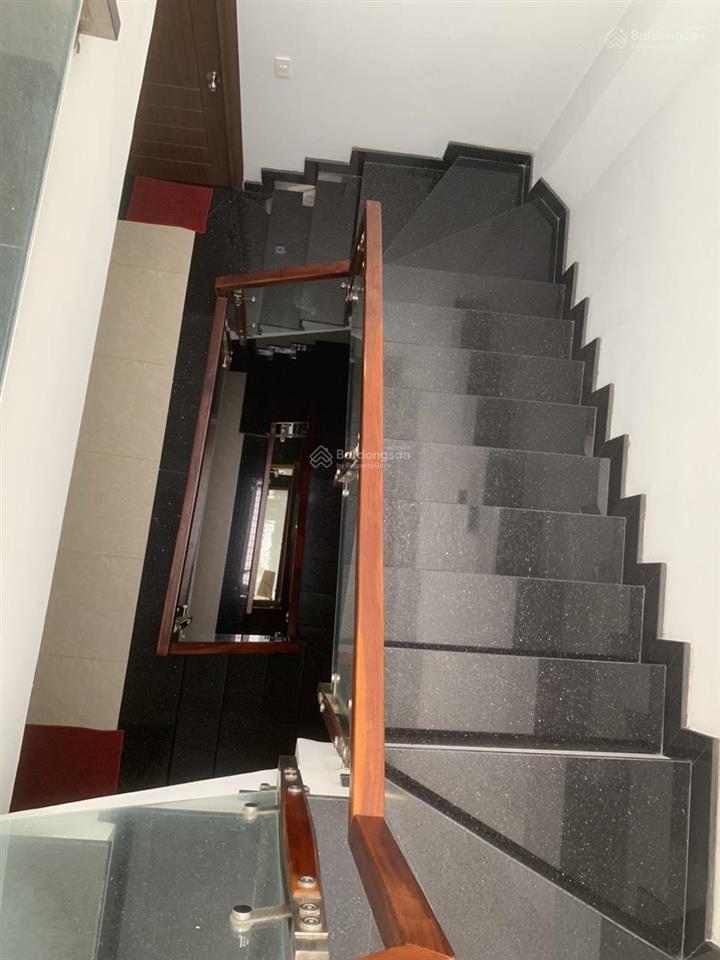 Chính chủ kẹt tiền cần bán gấp nhà đẹp, giá rẻ