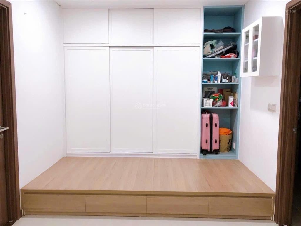 Chính chủ cho thuê căn 1pn 61m2 đầy đủ nội thất 16tr dự án hà đô q10 nhà trống sẵn vào ở liền