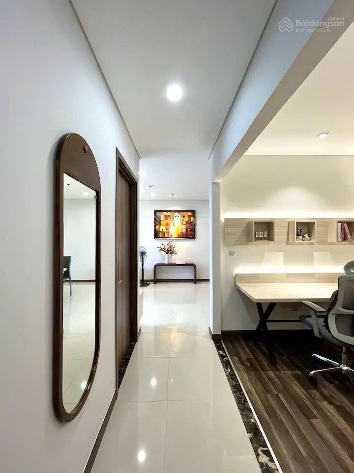 Cần bán căn 2pn hà đô q10 tầng đẹp view thoáng, suất oto có sổ hồng